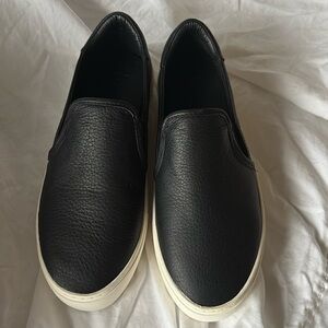 Ugg Black Leather Slip On Size 9 new without tags or box